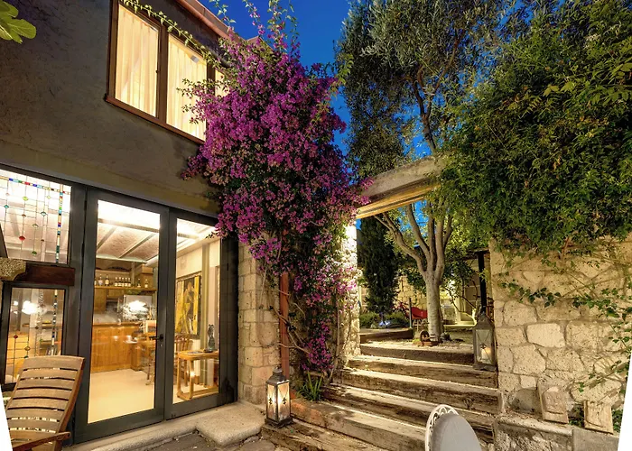 Pensionat Sakin Ev 3*