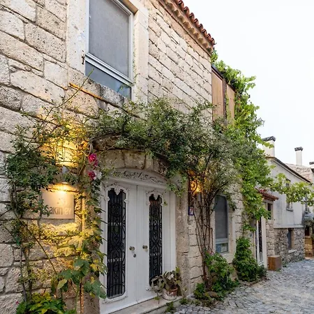 Konukevi Sakin Ev 3*