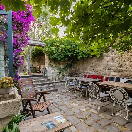 Sakin Ev Alacati