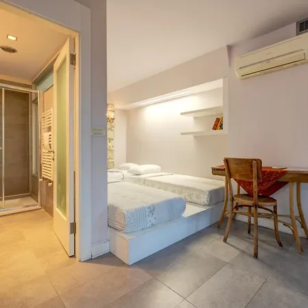 Sakin Ev Pensiune 3*