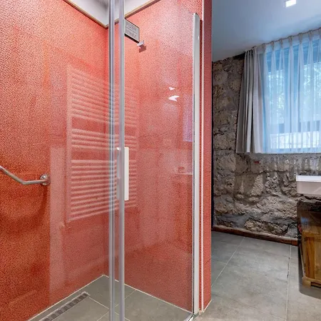 Sakin Ev Hotel