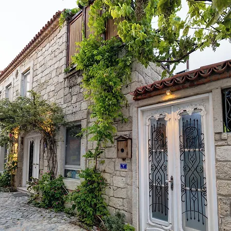 Hotel Sakin Ev