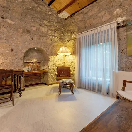 Hotel Sakin Ev