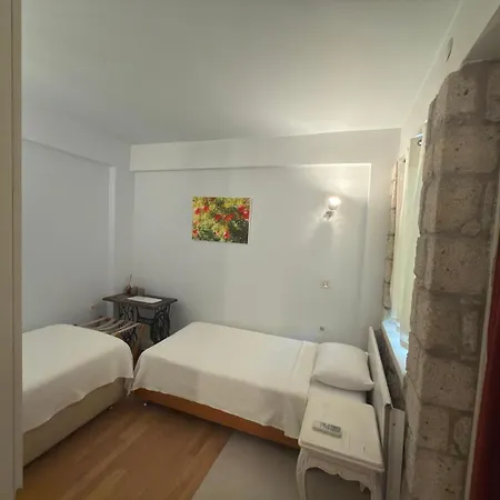Sakin Ev Hotel 3*