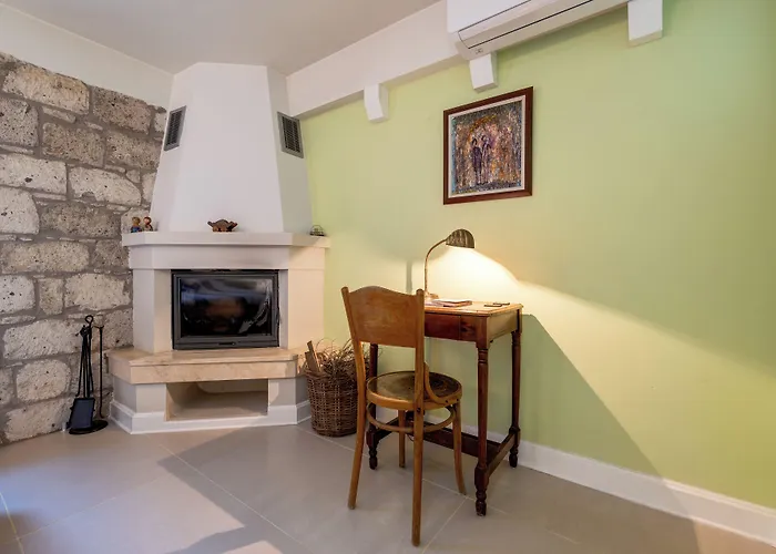 Pensión Sakin Ev 3*